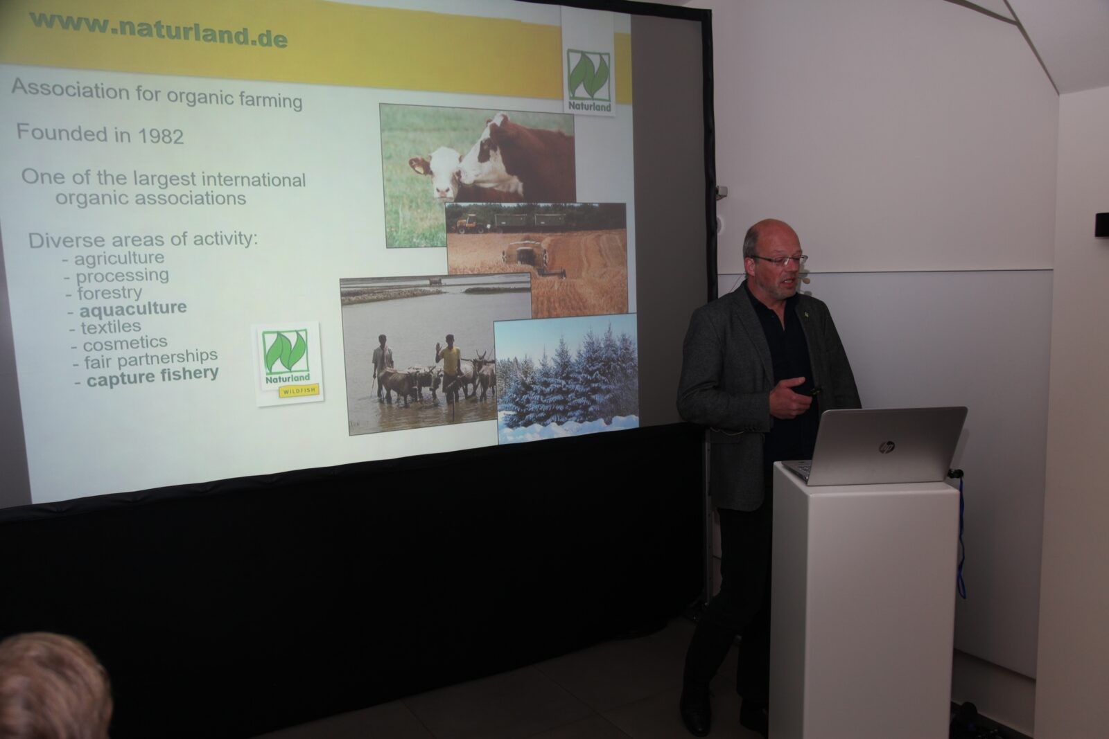 Dr. Stefan Bergleiter presenting