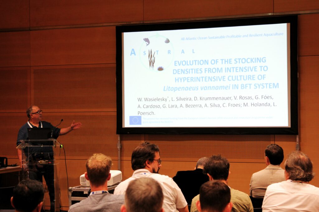 Dr. Wilson Wasielesky presenting